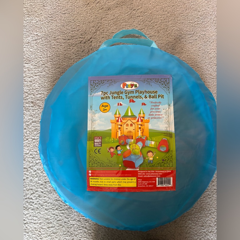 Kids indoor pop-up jungle gym